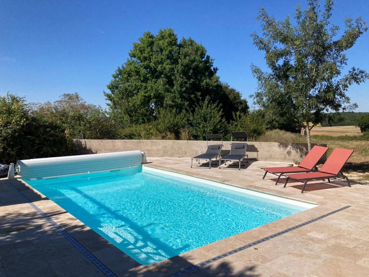 Rustic Cottage With Stunning Swimming Pool Saint-Front  Eksteriør bilde