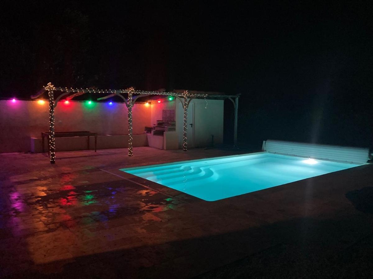 Rustic Cottage With Stunning Swimming Pool Saint-Front  Eksteriør bilde